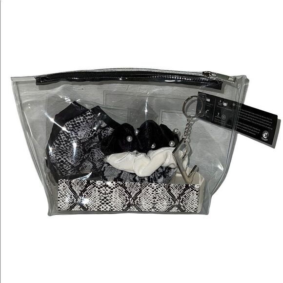 Alexis Bendel Snakeskin Sanitizer Pouch Kit Scrunchies Masks Anti Touch Keychain - Picture 1 of 4
